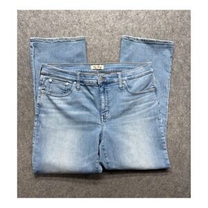 Madwell Mid-Rise Kick Out Jeans Light Wash Blue Denim Size 32 Flare Leg